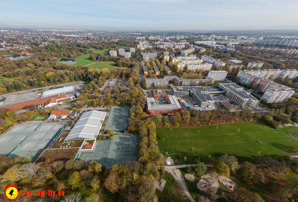 03.11.2022 -  Ostparksee mit Umgebung in Neuperlach